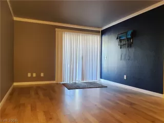 Photo #4: 2032161 Listing