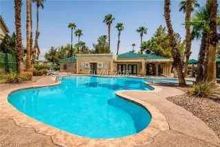 Photo #1: 2032181 Listing