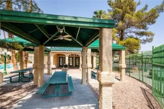 Photo #3: 2032181 Listing