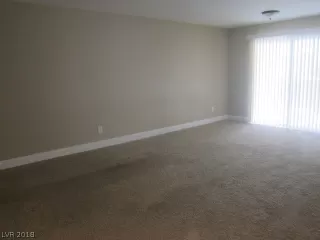 Photo #5: 2032181 Listing