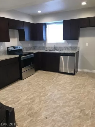 Photo #1: 2032889 Listing 