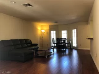 Photo #2: 2033161 Listing