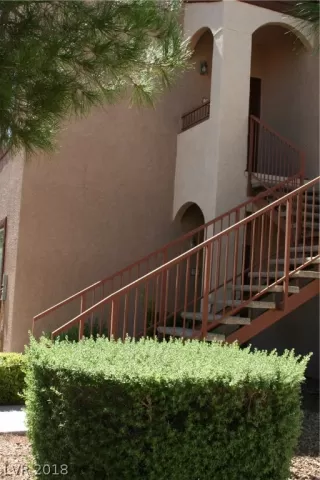 Photo #3: 2033240 Listing