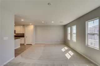 Photo #2: 2033388 Listing