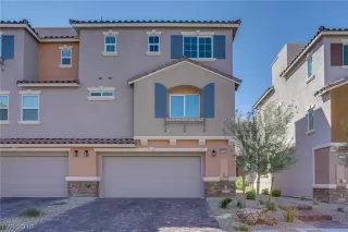 Photo #4: 2033388 Listing