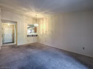 Photo #3: 2033411 Listing