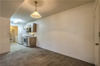 Photo #5: 2033469 Listing