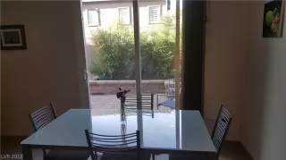 Photo #4: 2033934 Listing