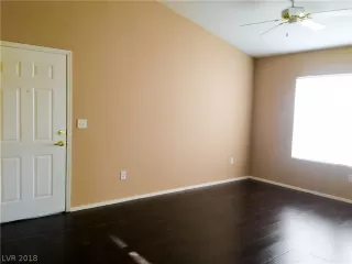 Photo #5: 2034075 Listing 