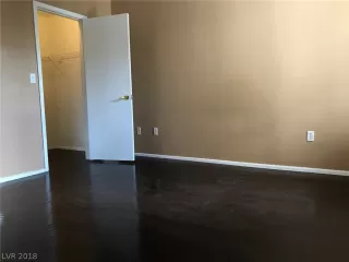 Photo #6: 2034075 Listing 