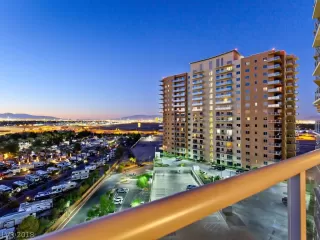 Photo #1: 2034122 Listing