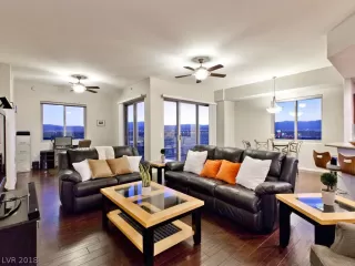 Photo #4: 2034122 Listing