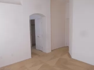 Photo #6: 2034665 Listing 