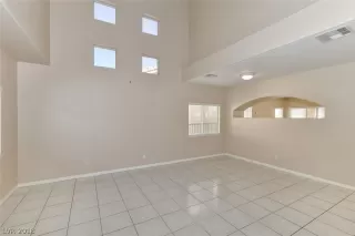 Photo #2: 2034769 Listing