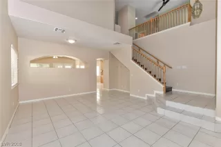 Photo #4: 2034769 Listing