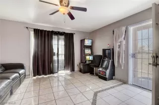 Photo #3: 2034834 Listing