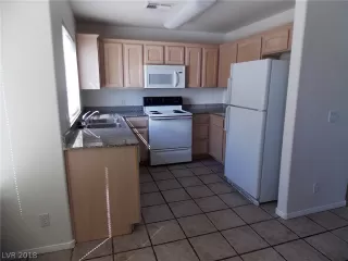 Photo #4: 2034880 Listing