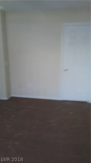 Photo #6: 2034927 Listing