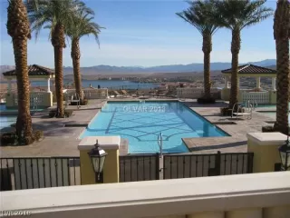 Photo #5: 2034940 Listing