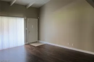 Photo #1: 2035811 Listing