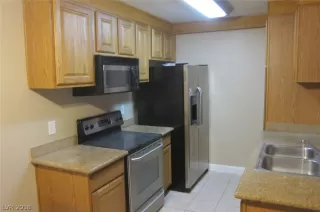 Photo #5: 2035811 Listing