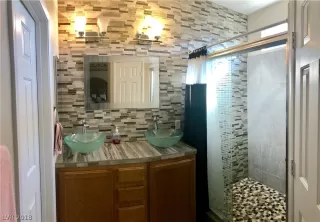 Photo #2: 2036073 Listing 