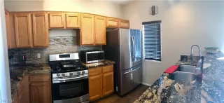 Photo #6: 2036073 Listing 