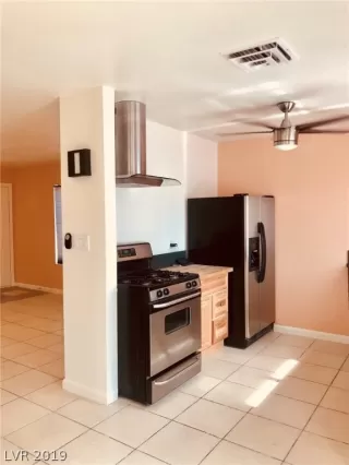 Photo #6: 2036121 Listing