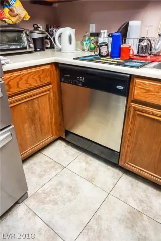 Photo #2: 2036388 Listing 