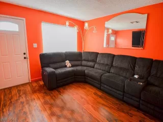 Photo #5: 2036457 Listing 