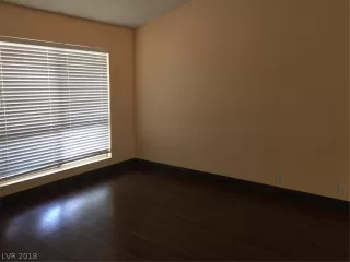 Photo #3: 2036568 Listing