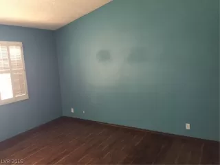 Photo #4: 2036568 Listing