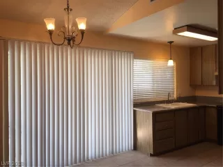 Photo #6: 2036568 Listing