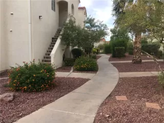 Photo #1: 2036673 Listing 