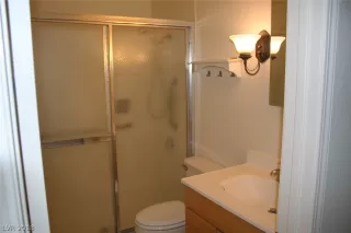 Photo #6: 2036819 Listing 