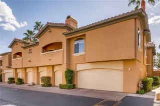 Photo #1: 2037091 Listing