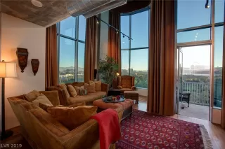 Photo #3: 2037222 Listing 