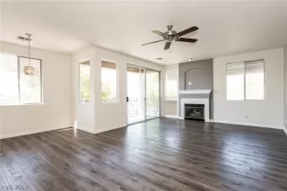 Photo #2: 2037264 Listing