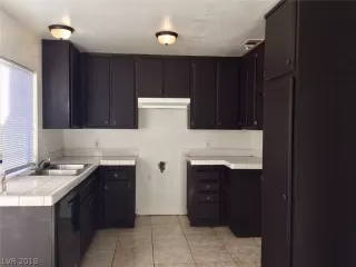 Photo #4: 2037451 Listing 