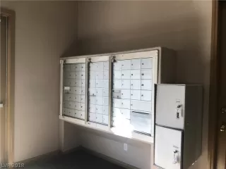 Photo #6: 2037586 Listing