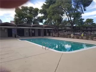 Photo #4: 2038006 Listing