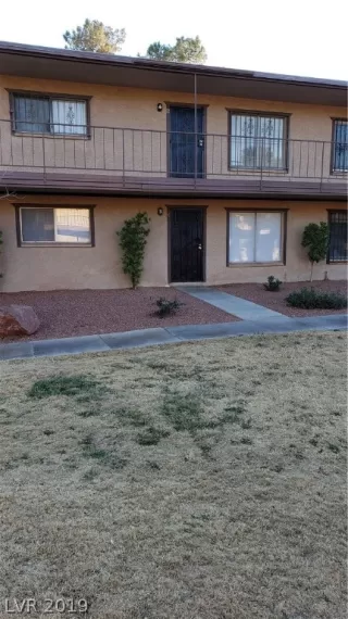 Photo #6: 2038006 Listing