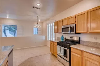 Photo #3: 2038100 Listing 