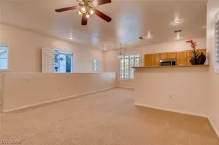 Photo #5: 2038100 Listing 