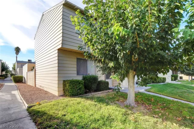 MLS: 2038138 Condo For Sale