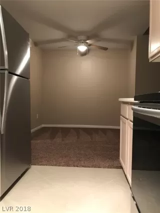 Photo #2: 2038149 Listing