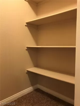 Photo #6: 2038149 Listing