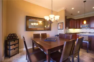 Photo #5: 2038238 Listing 