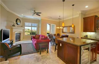 Photo #6: 2038238 Listing 