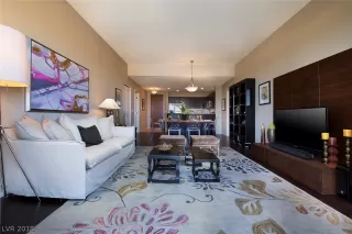 Photo #6: 2038418 Listing